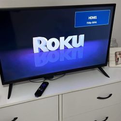 32" TV With Roku