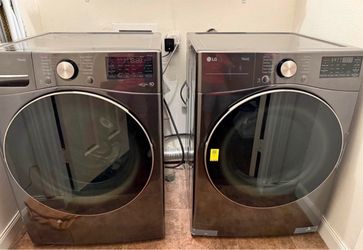 LG Washer & Dryer Set - Excellent Condition