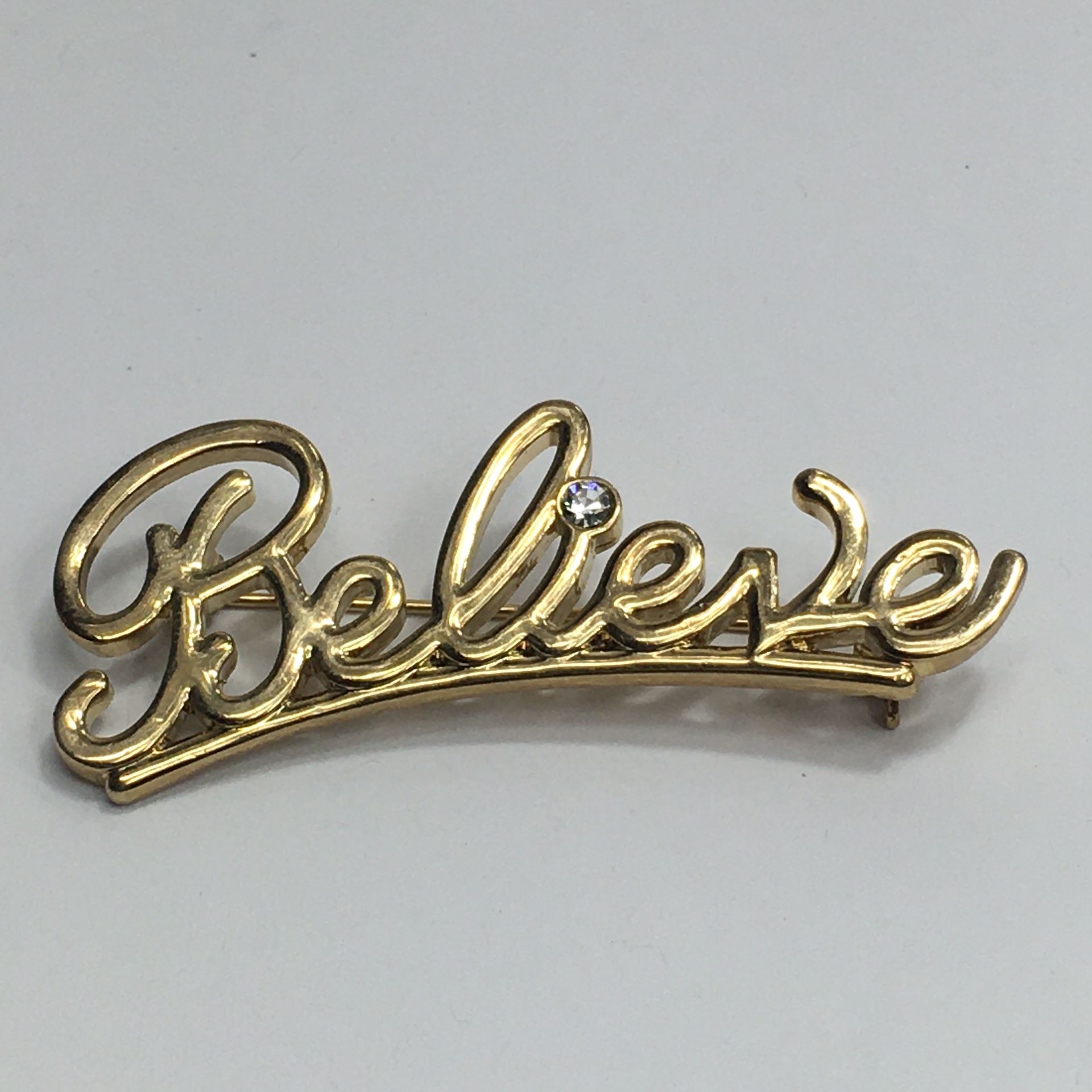 BROOCH