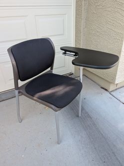 Giancarlo Piretti Torsion Left Hand Tablet Arm Chair - KI Krueger International Mid-Century Modern