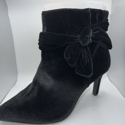 Torrid Black Velvet Pointed Bootie - Size 8 WW
