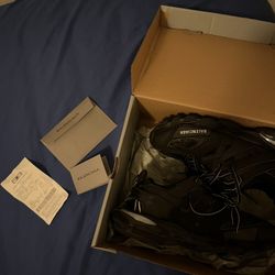 Balenciaga track led (READ DESC)