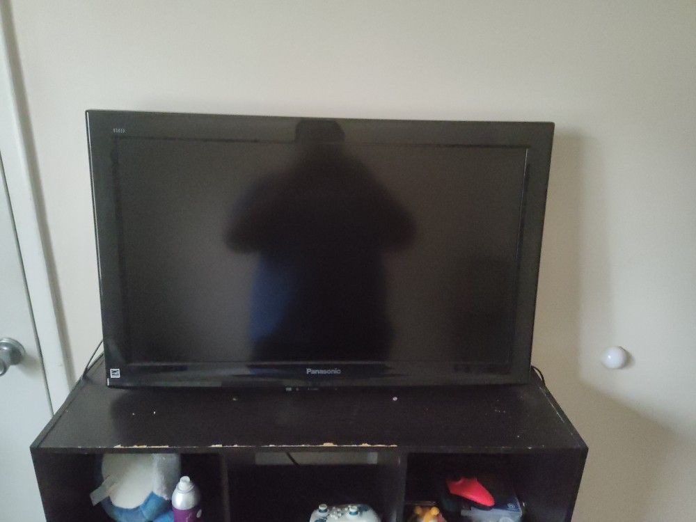 32in Panasonic Tv