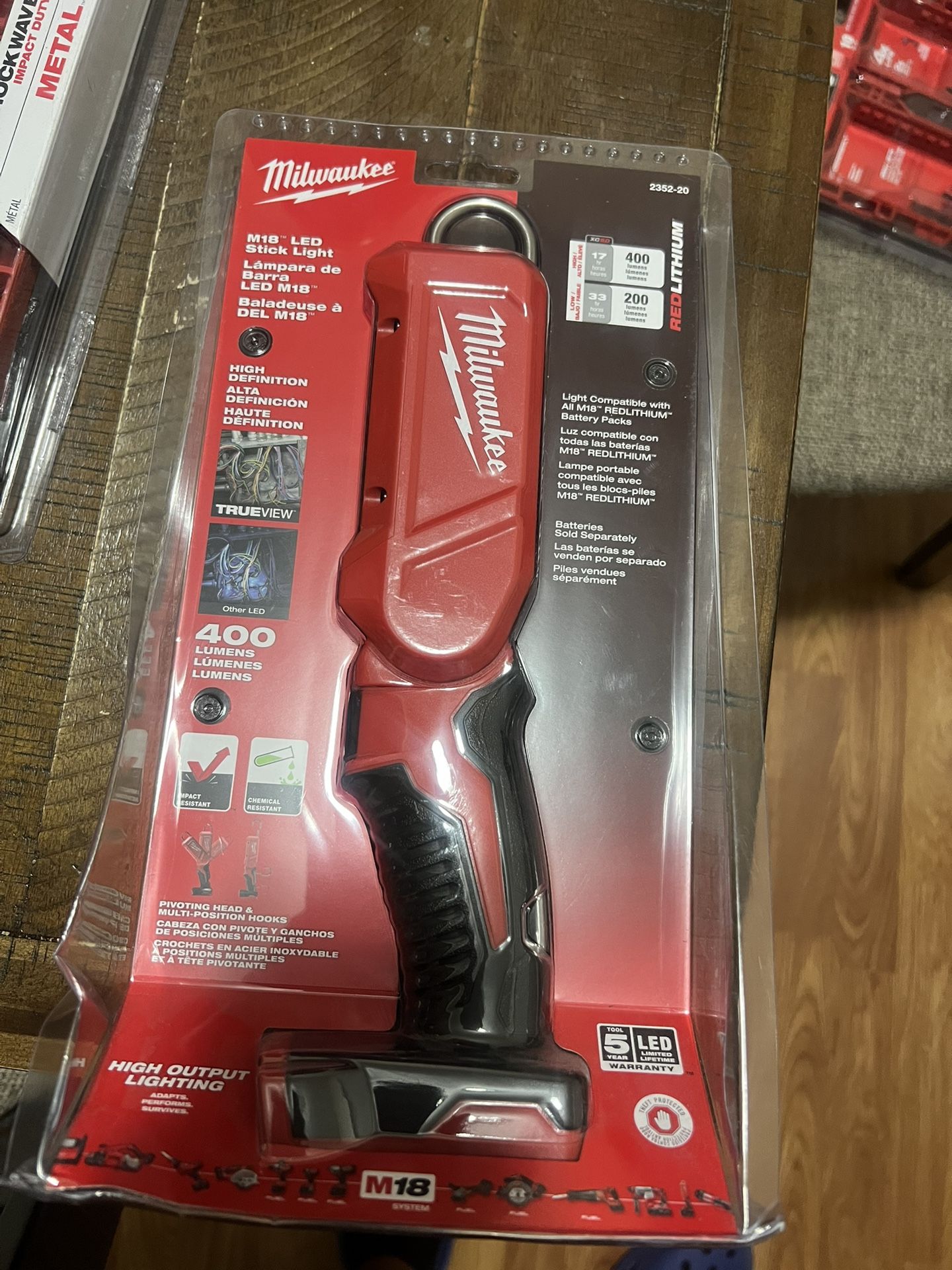 Milwaukee Stick light M18