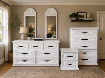 Beautiful dresser set