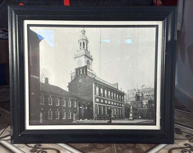 Antique painting of Independence Hall, Philadelphia (1905) - Frame 23x20