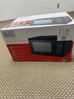Black and Decker 1.1 Cu. Ft. 1000 Watt Microwave Oven