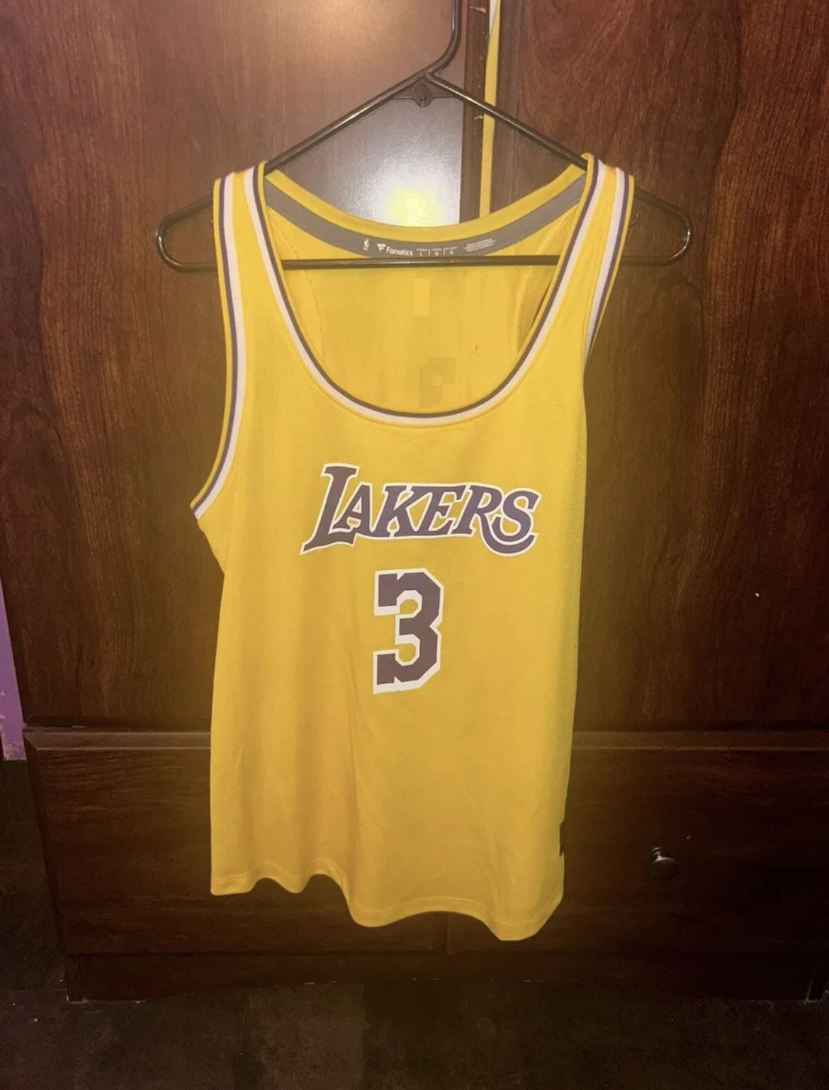 Los Angeles Lakers Women’s Jersey Large