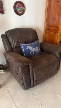 Large recliner