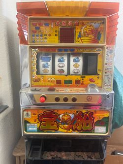 Olympic Heiwa Pachislo Skill Stop Machine Takarabune slot tokens key