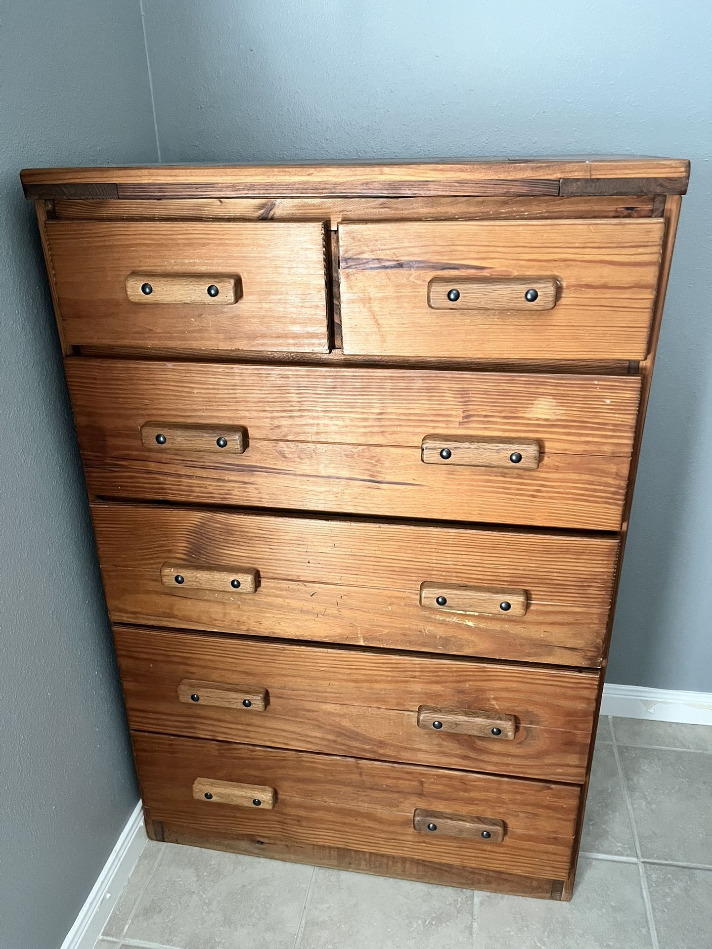 Wooden Dresser - 6 Drawers