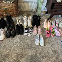 Girls shoes
