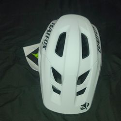 Batfox MTB Helmet – New Mountain Bike Helmet White w/ Visor