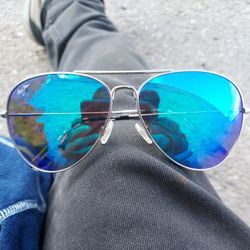 MAUI JIM POLARIZED SUN GLASSES