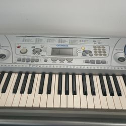 Yamaha  PSR-275