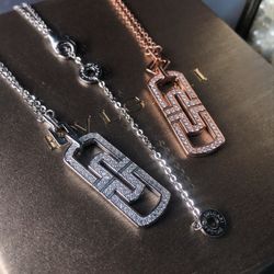 Classic versatile style