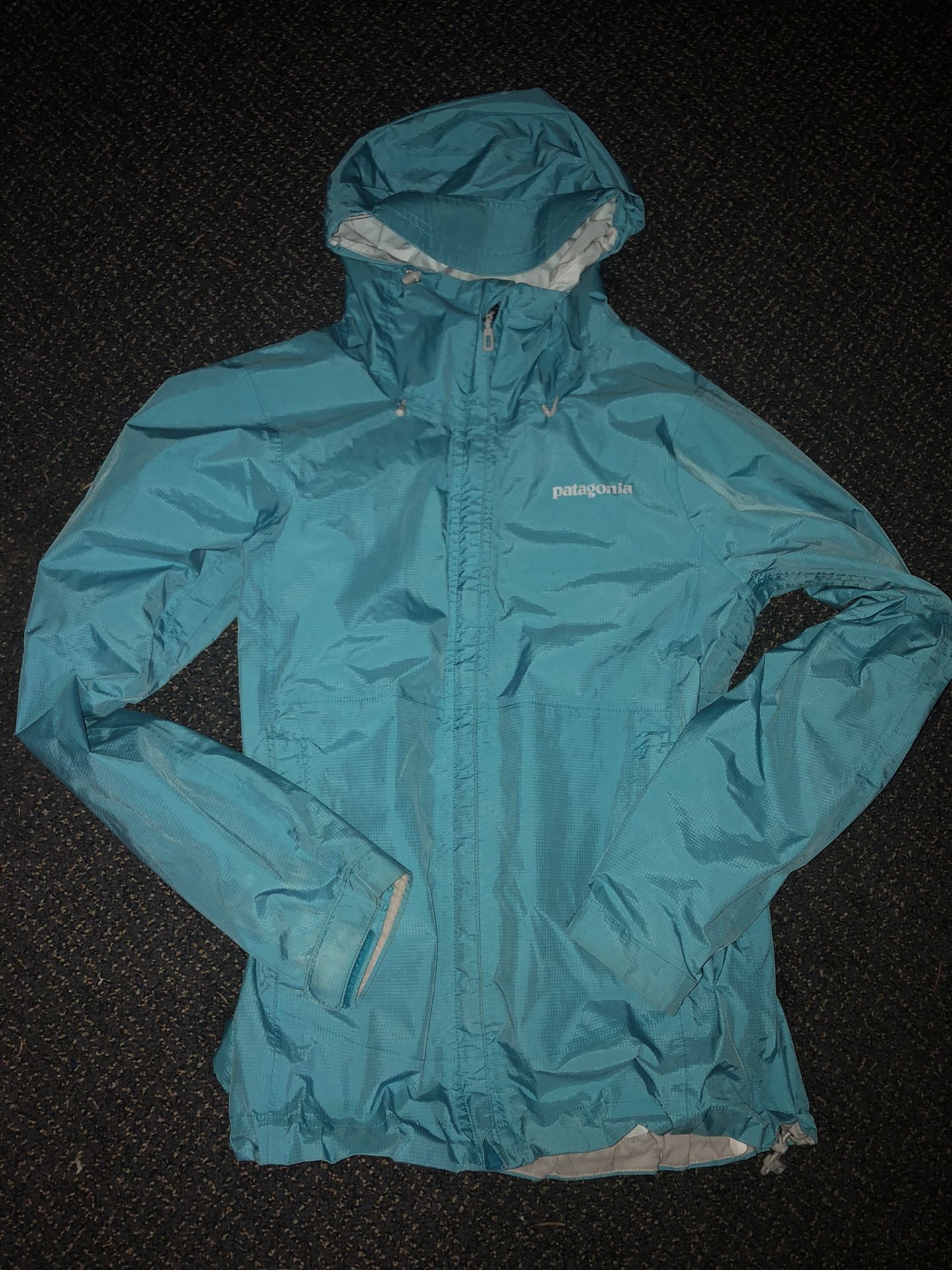 Patagonia Rain Jacket Woman’s size S