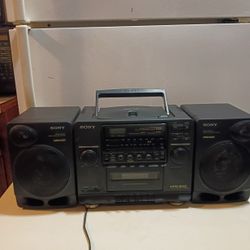 Sony Boom Box Functions 100 Percent 