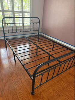 Queen bed