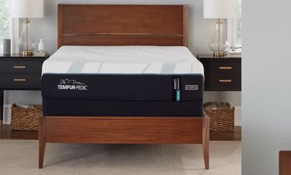 Tempurpedic Adapt Medium Hybrid Mattress California King 