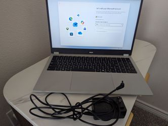 💻 RCA 15.6” Laptop – 128GB Storage – Charger Included