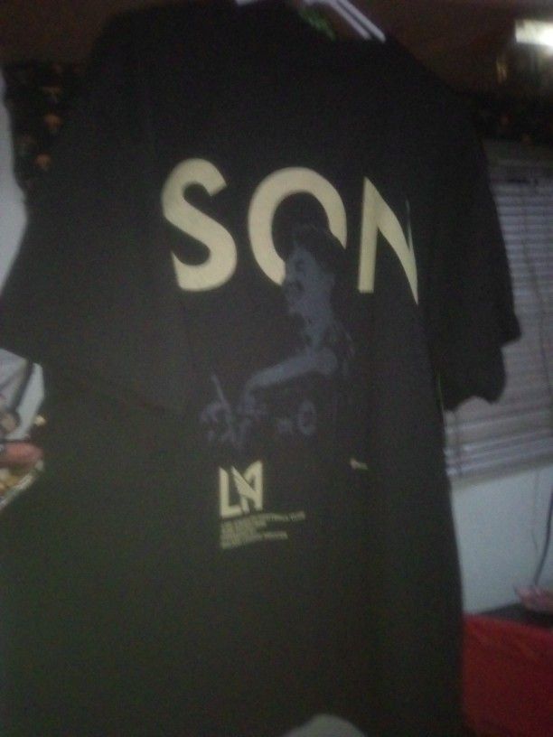 NWT BLACK Son Heung T Shirt 