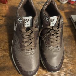 Nike Air Maxes Size 9.5