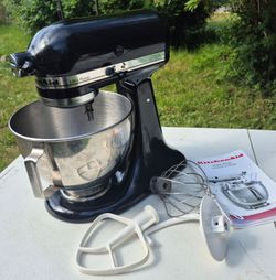 Kitchenaid ultra power stand mixer with attachments
