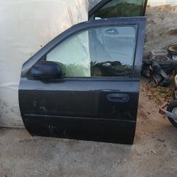 2007 Trail Blazer Driver Door