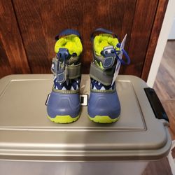 Cat & Jack Snow Boots Toddler Size 4
