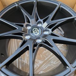 18"new TOYOTA CAMRY Wheels With New PIRELLI Tires  2018-2024 