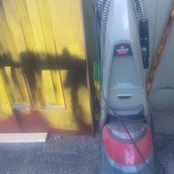 Bissell Carpet Cleaner 