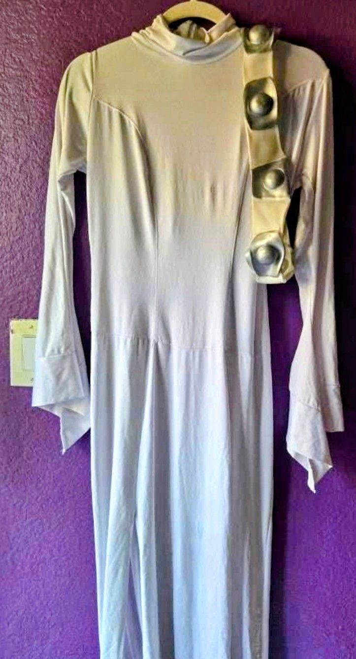 Ladies "PRINCESS LEIA" Costume Size LARGE