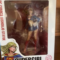 Bishoujo Super Girl Statue 