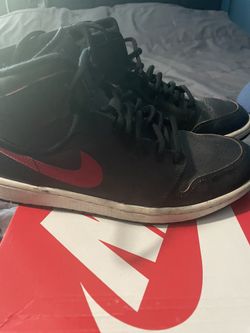 Jordan 1 Mid