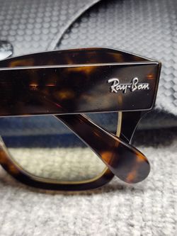 RAY BAN
TRANSITIONAL LENSES