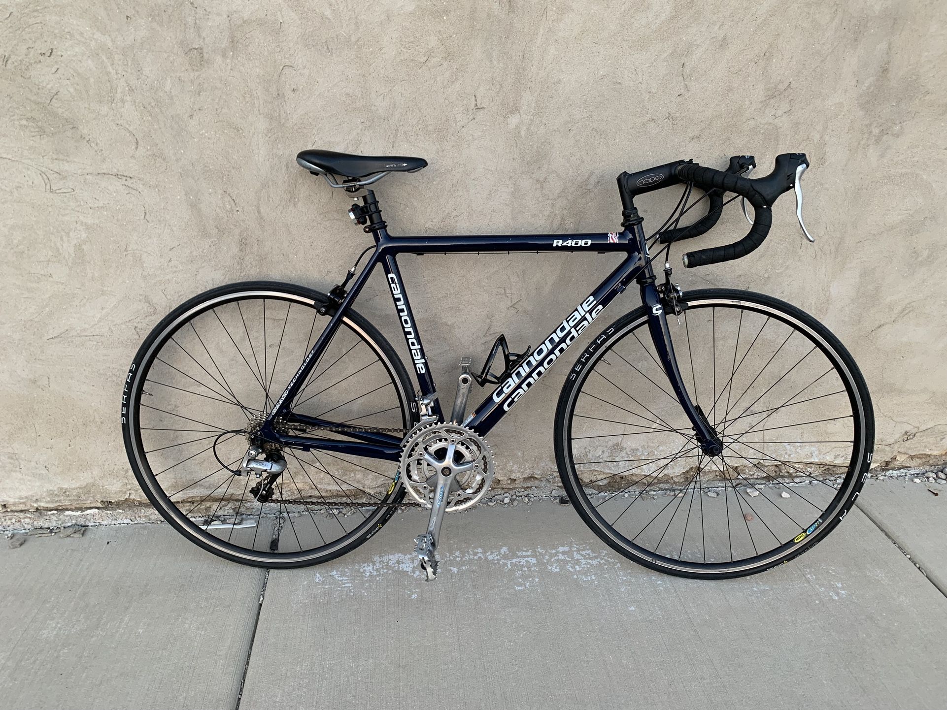 Cannondale r400 road bike sale