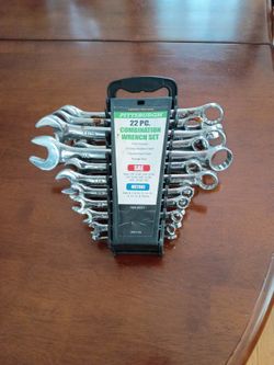 Pittsburgh 22 PC Combination Rinse Set Portable Carrying Case With All Wrenches Available 