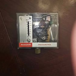 Honeywell Pressuretrol Controller