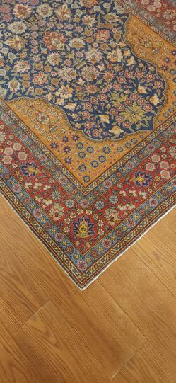 Antique Handmade Rug Hereke .