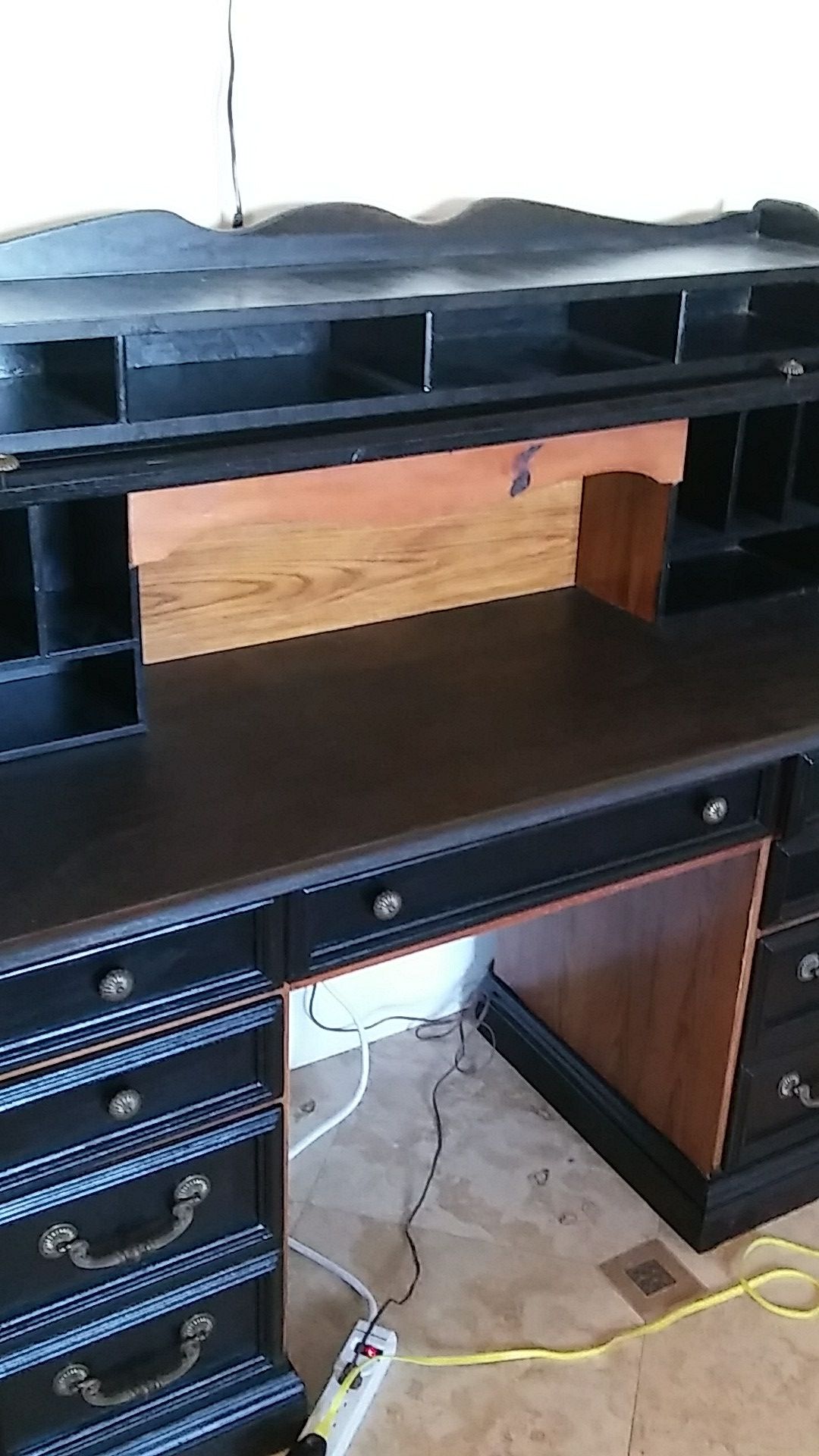 Black roll top oak desk with lamp