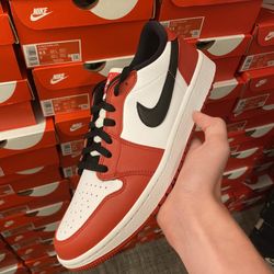 Jordan 1 Low Chicago Golf