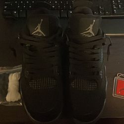 Size 9.5 Black Cats Jordan 4s 
