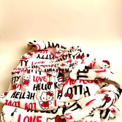 Hello Kitty Pajama And   Robe Set 