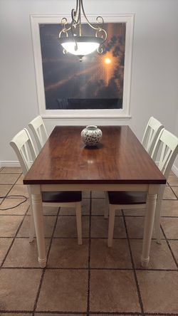 Dining set
