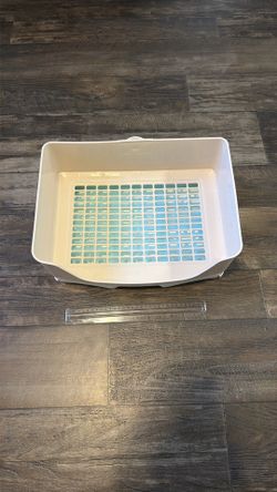 Large pet toilet for rabbits, guinea pigs and easy to use, durable design, splashes for Cage configuration