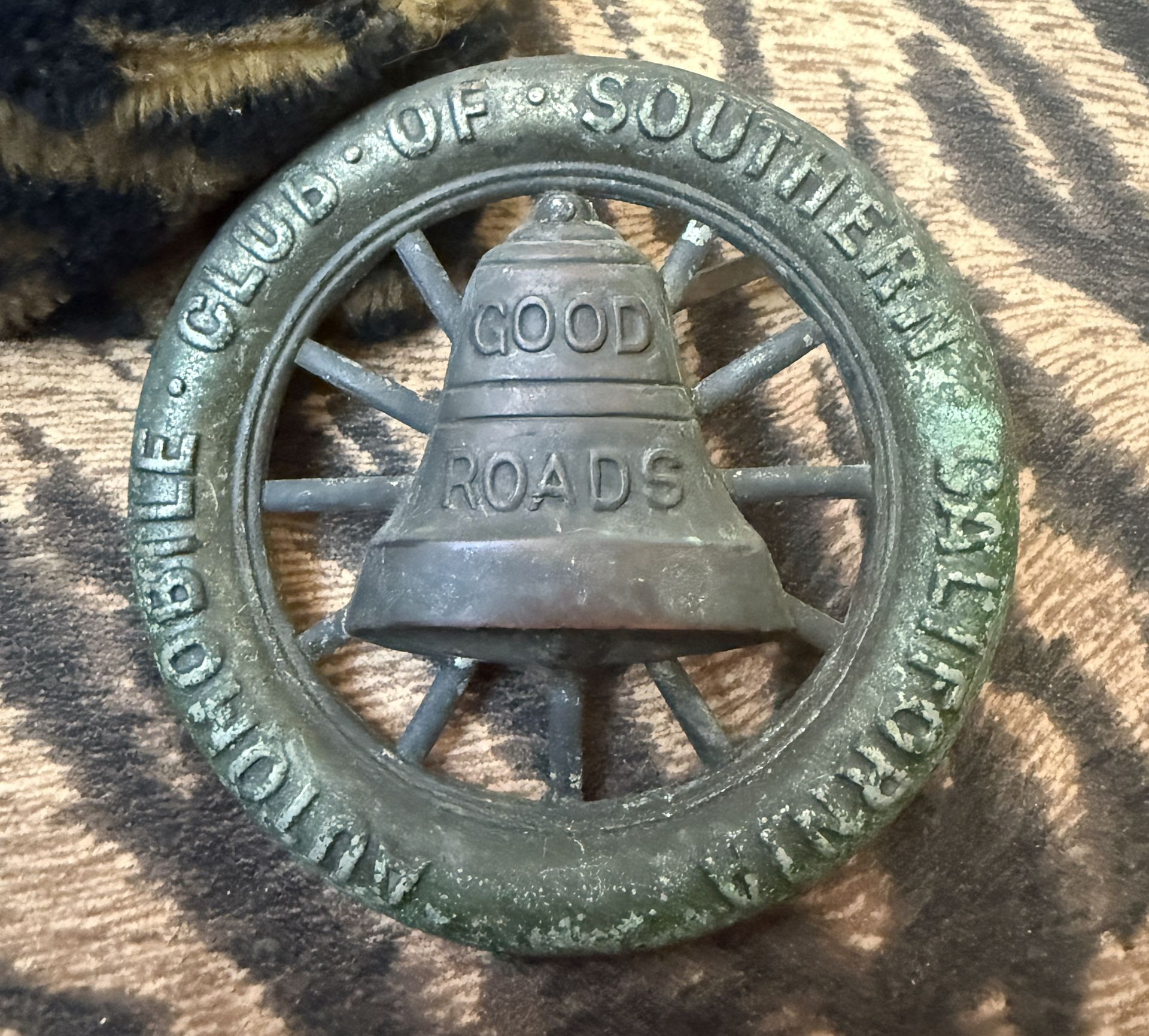 Good roads, automobile club emblem