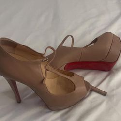 Louis Vuitton Red Bottoms for Sale in Visalia, CA - OfferUp