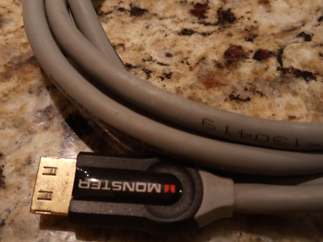 Monster HDMI Cable Plug-in