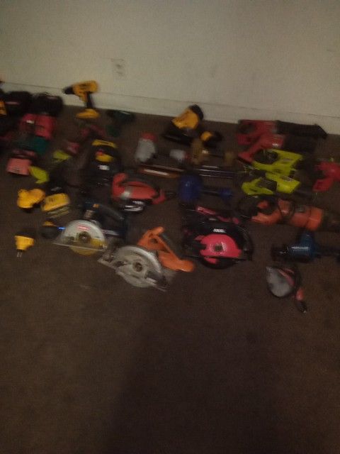 https://offerup.com/redirect/?o=TWlzYy5Ub29scw== Cheep.185 Takes Them All!